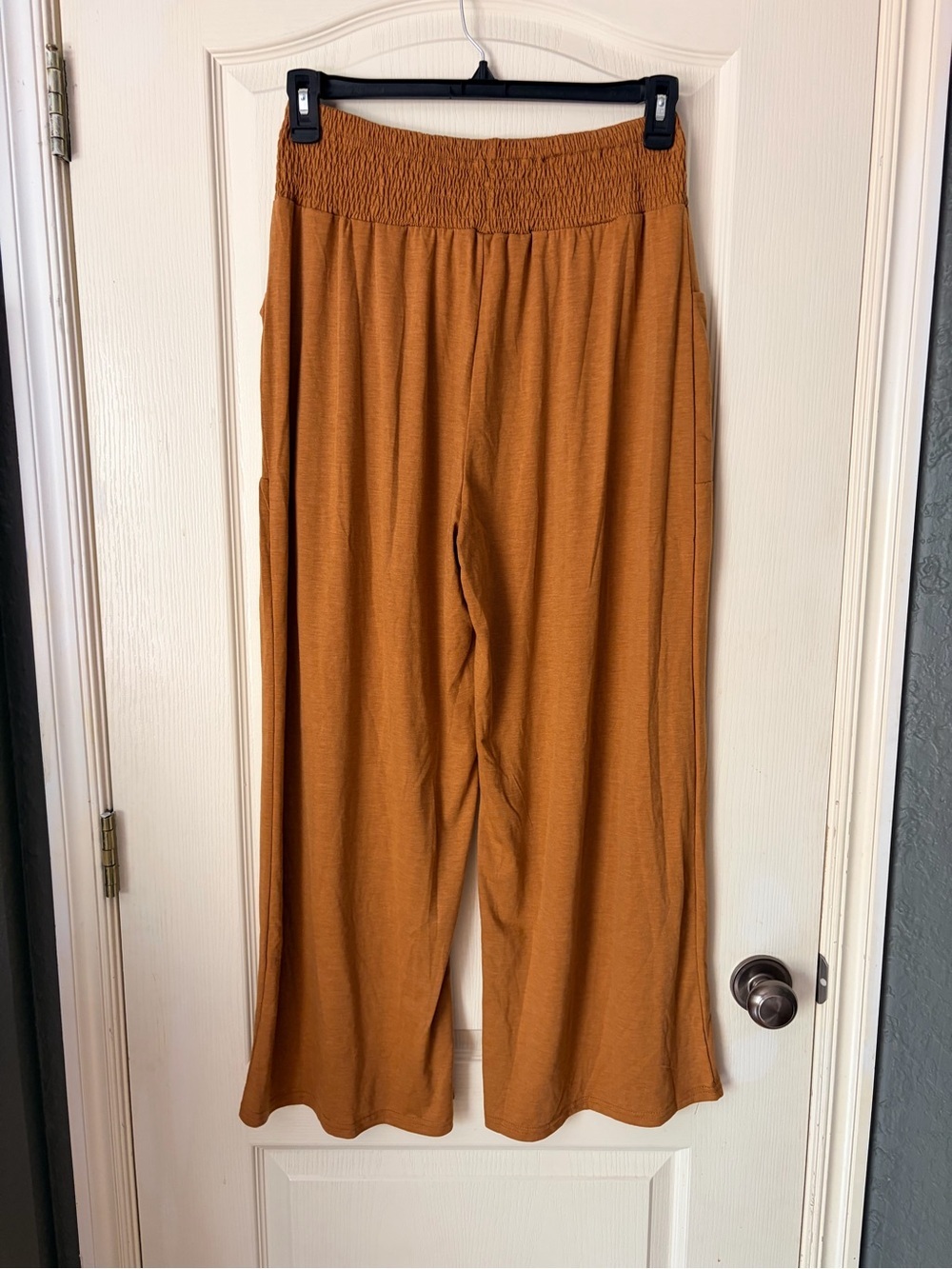 NWT Loma Smocked Peplum Top & Wide Leg Pants Set, Rust, Size Large - Picture 4 of 14